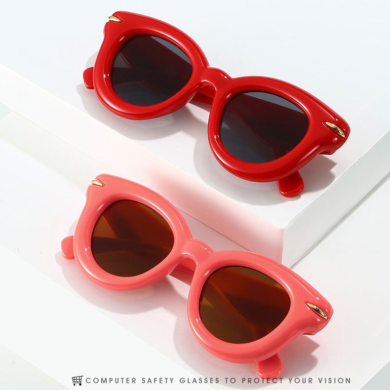 Candy Colored Bulgy Frame Cute Cat Eye Sunglasses 